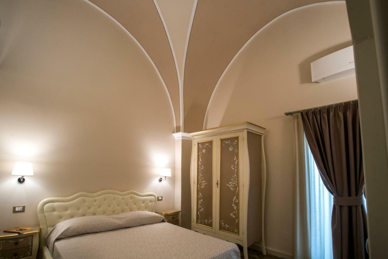 Palazzo Bove Bed & Breakfast Galatone Dış mekan fotoğraf