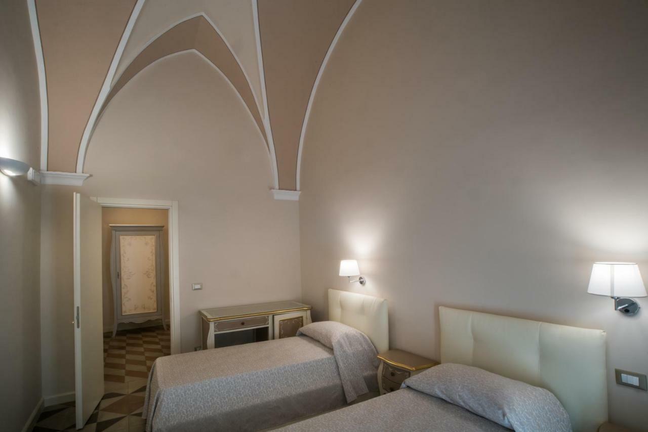 Palazzo Bove Bed & Breakfast Galatone Dış mekan fotoğraf