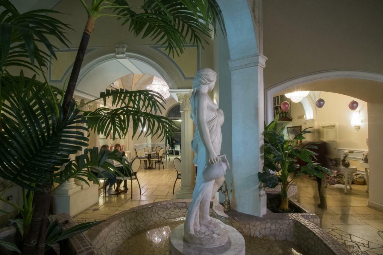 Palazzo Bove Bed & Breakfast Galatone Dış mekan fotoğraf