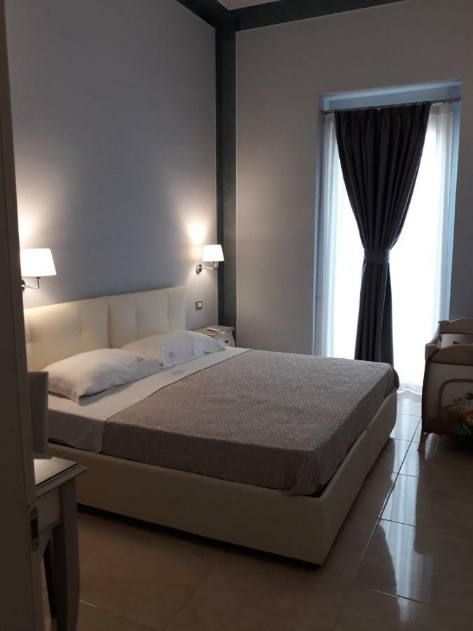 Palazzo Bove Bed & Breakfast Galatone Dış mekan fotoğraf